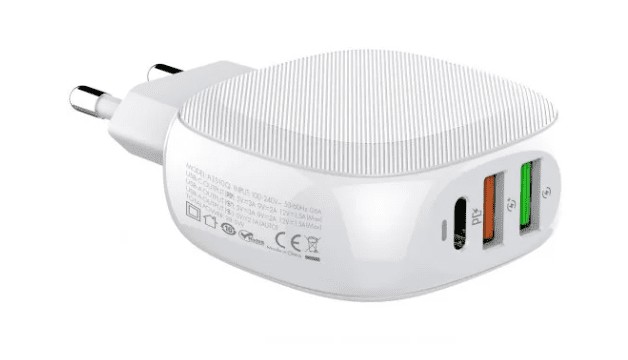 Сетевое зар. устр. LDNIO A3510Q с шнуром Lightning 3USB 30W белое Сетевое зар. устр. LDNIO A3510Q с шнуром Lightning 3USB 30W белое