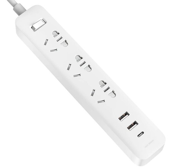 Сетевой удлинитель Xiaomi Mi Power Strip 3 Sockets/3 USB Potrs 20W 2A1C( XMCXB05MN) белый